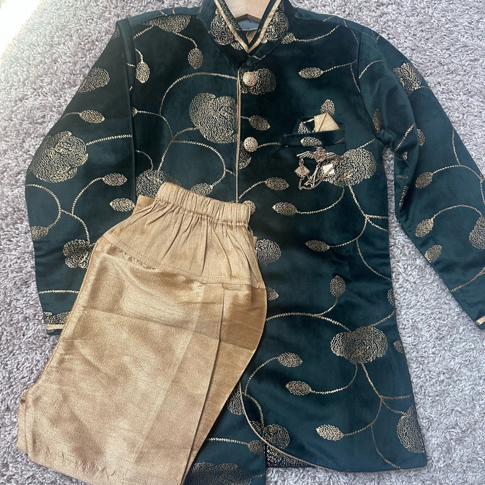 Elegant Green and Gold Floral Kurta Set